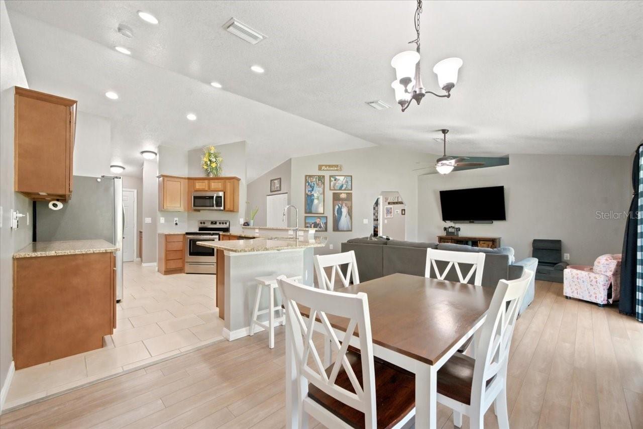 ROYAL HIGHLANDS - Residential