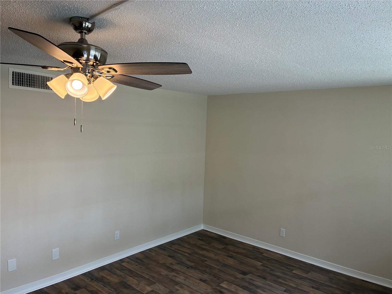 WINSTON PARK NORTHEAST - Residential Lease