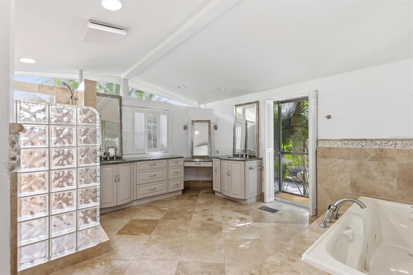 BIRD KEY SUB - Residential