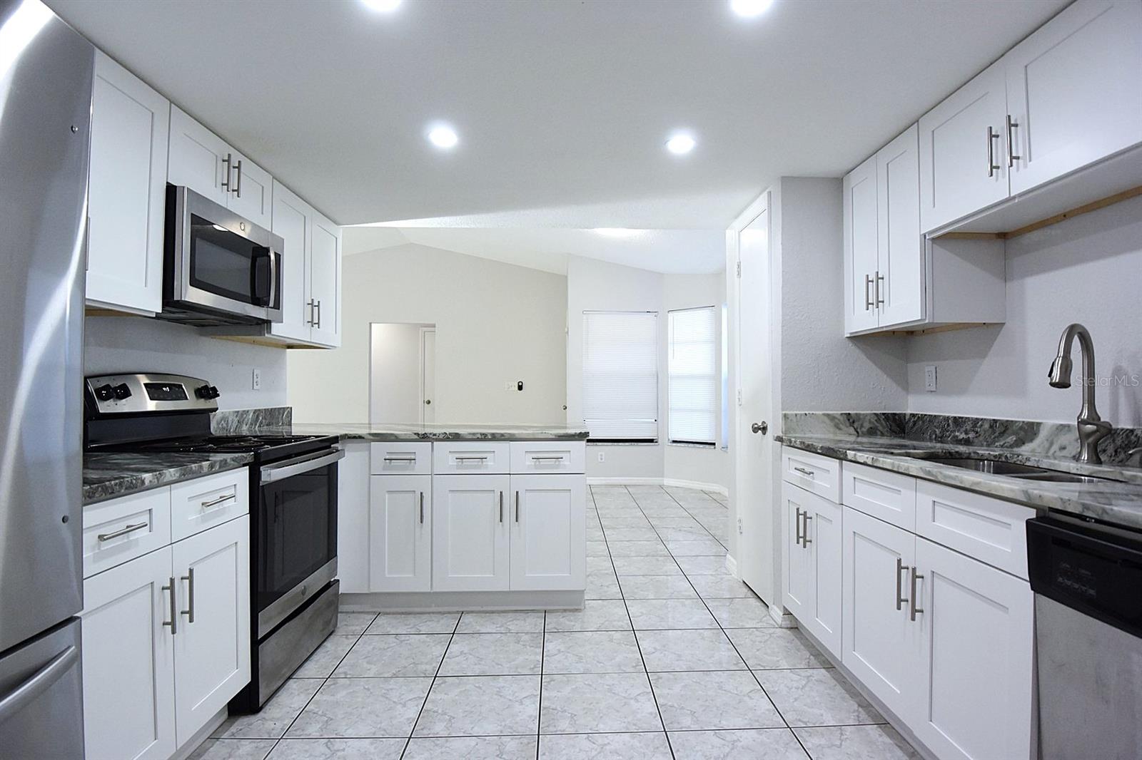 SPRING HILL - Residential