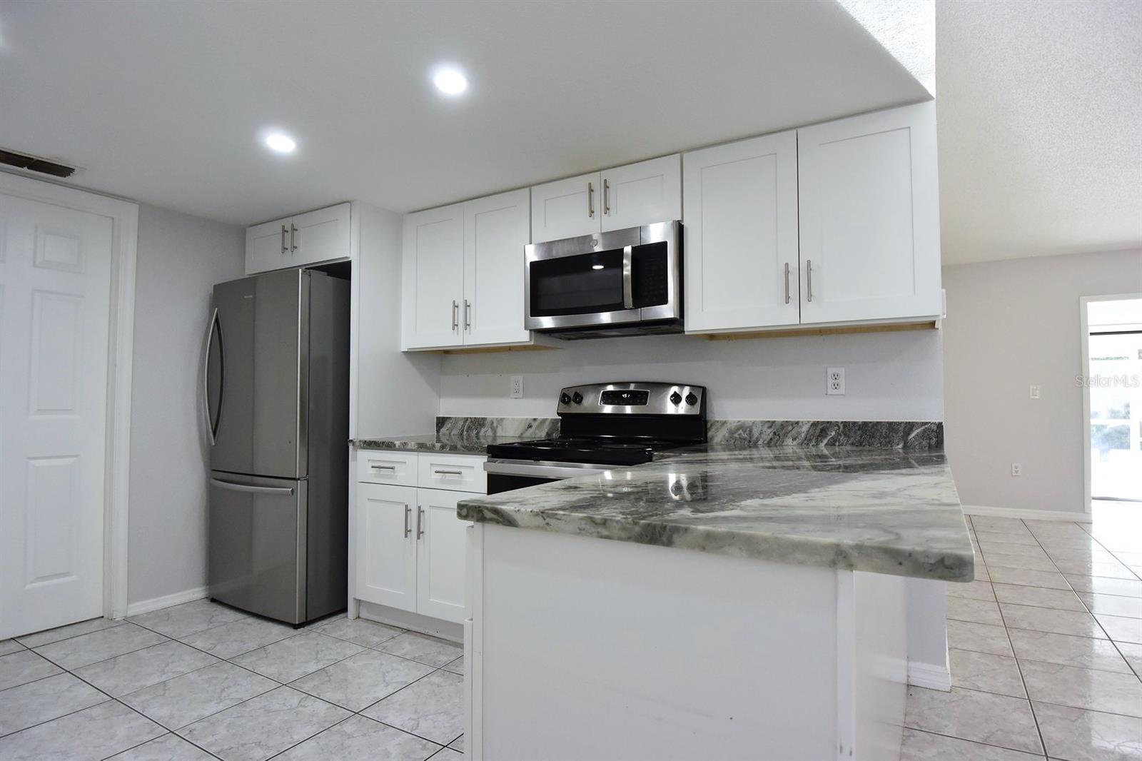 SPRING HILL - Residential