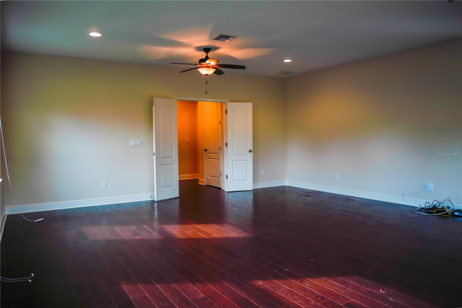 LATHAM PARK SOUTH - Residential