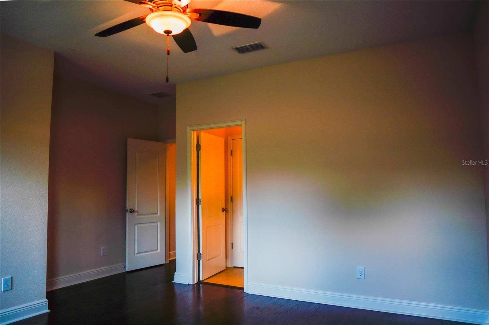 LATHAM PARK SOUTH - Residential