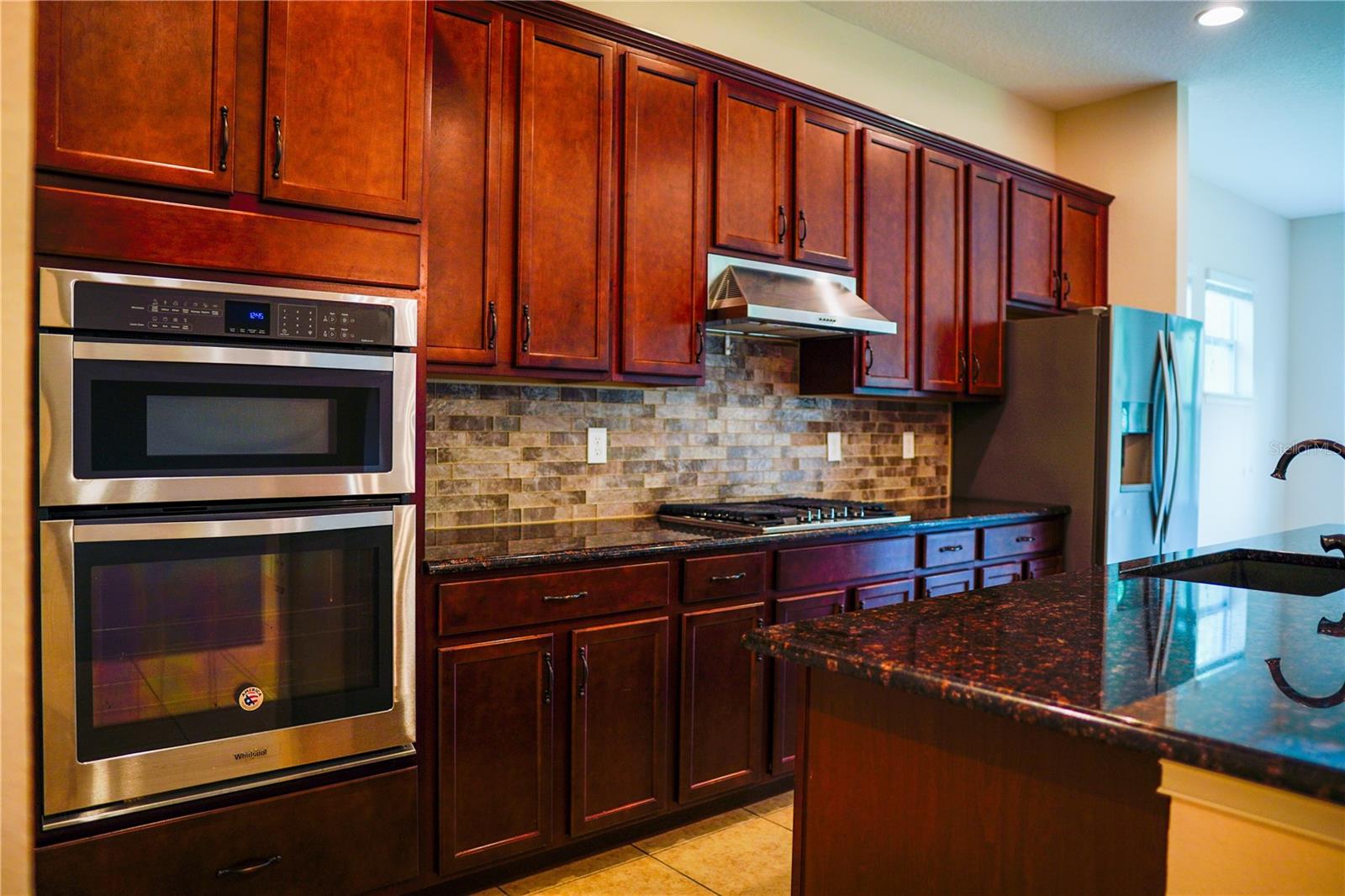 LATHAM PARK SOUTH - Residential