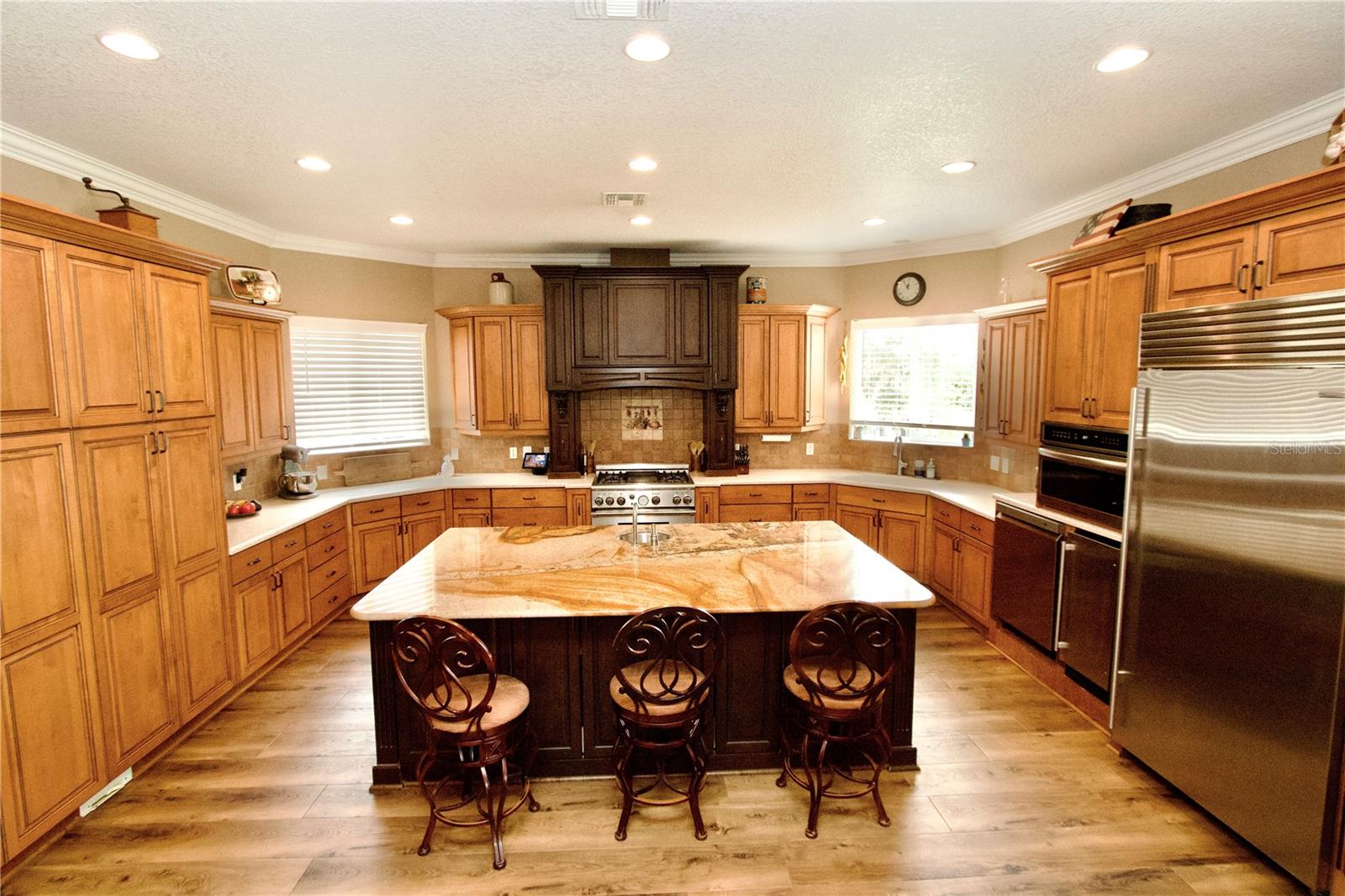 ROLLINS ESTATES - Residential
