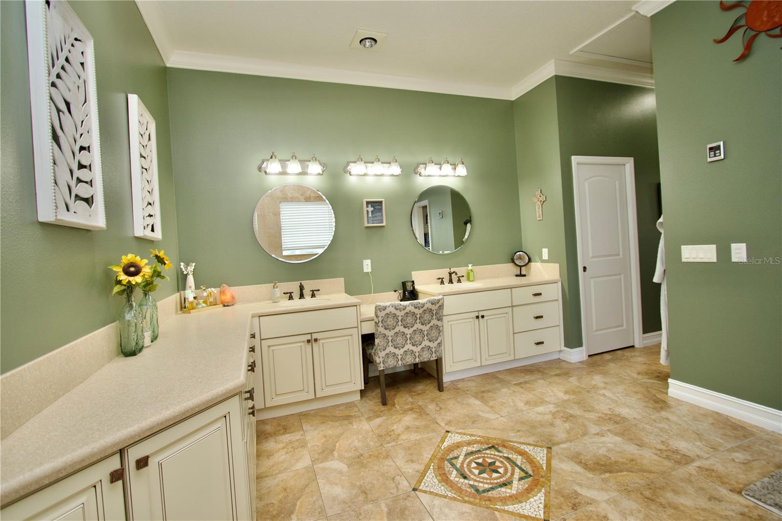 ROLLINS ESTATES - Residential
