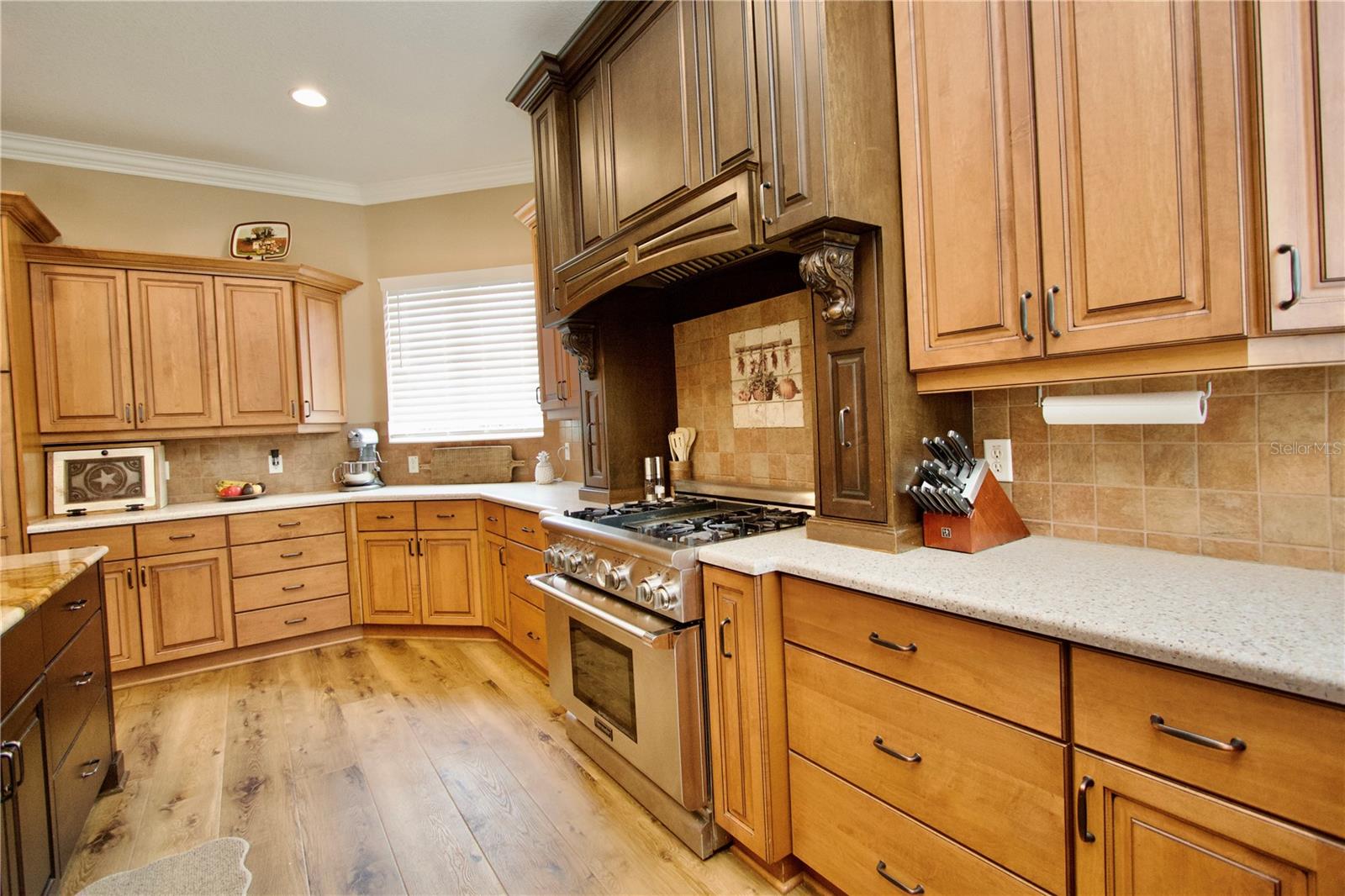 ROLLINS ESTATES - Residential