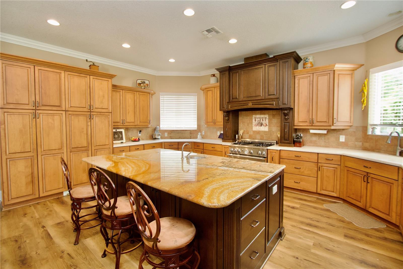 ROLLINS ESTATES - Residential