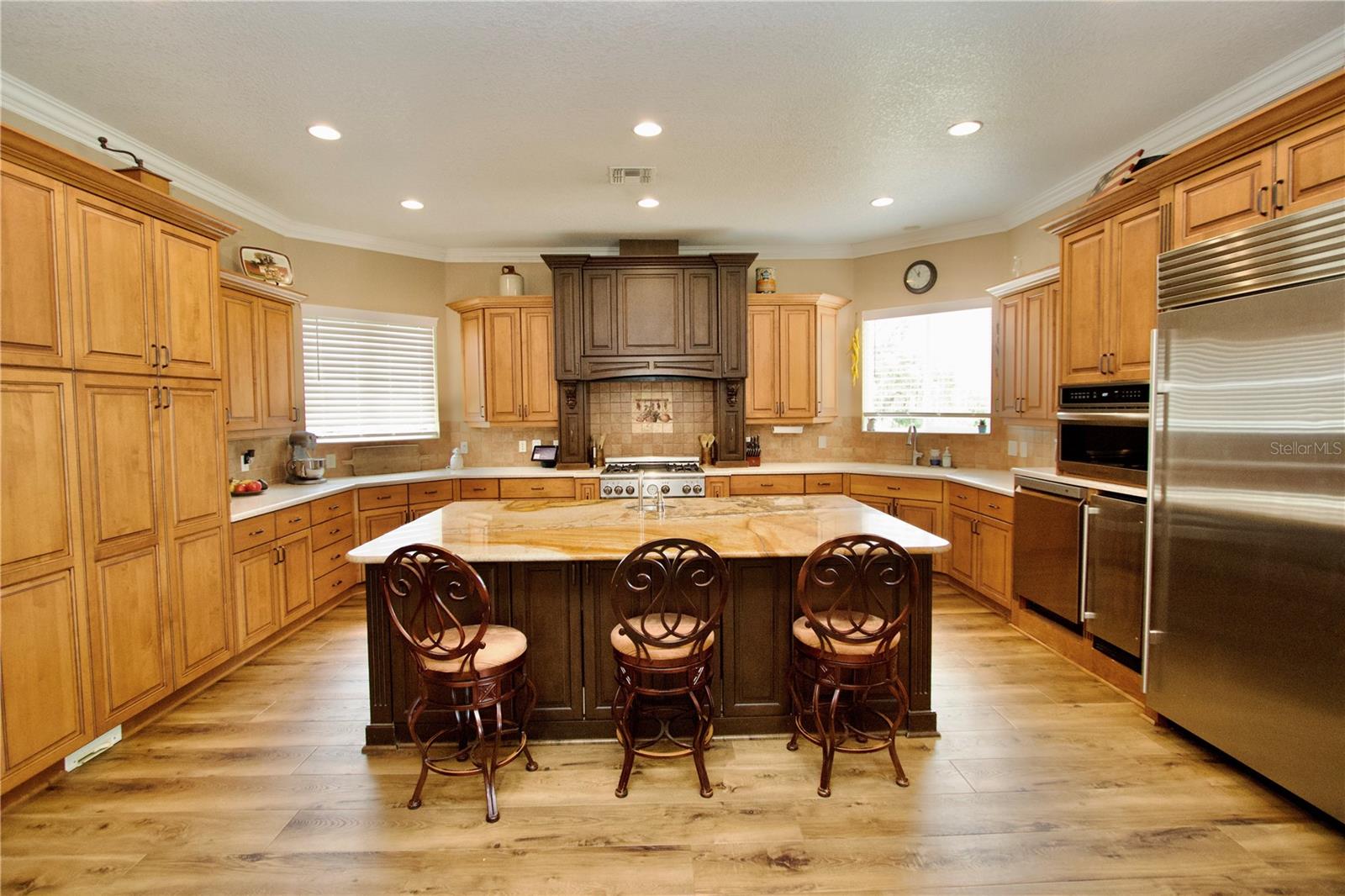 ROLLINS ESTATES - Residential