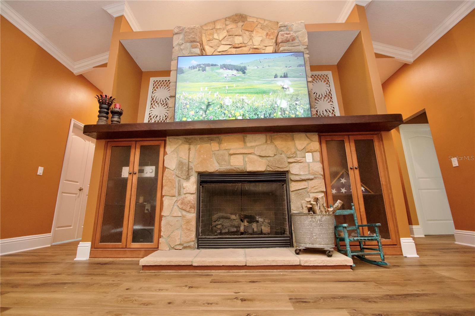 ROLLINS ESTATES - Residential