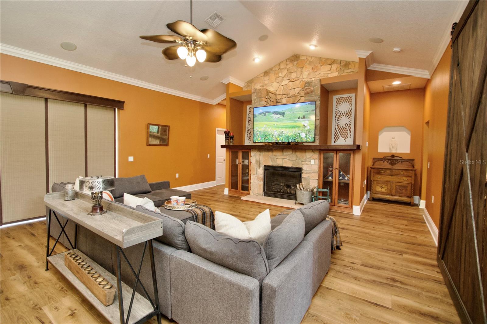 ROLLINS ESTATES - Residential