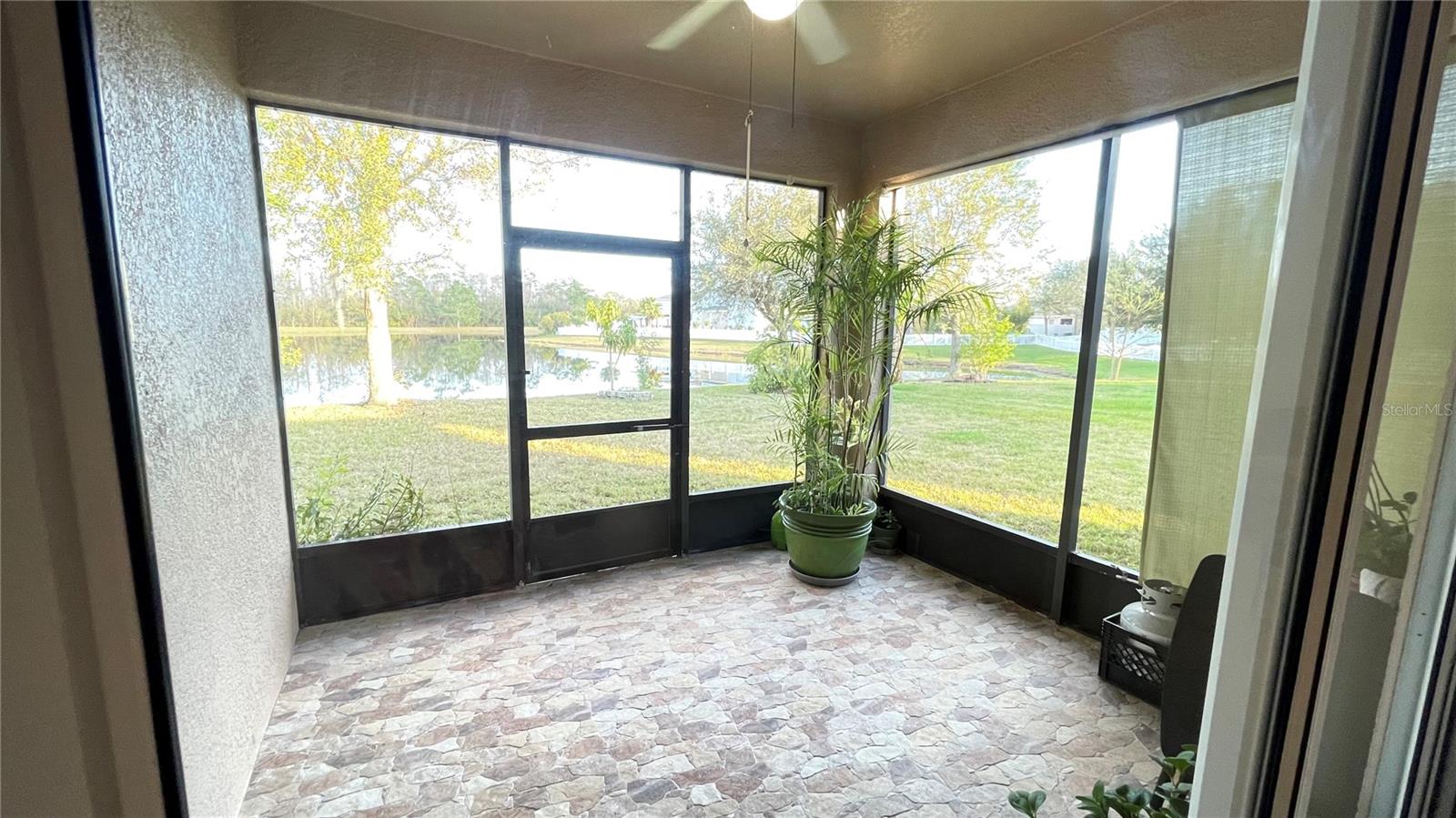 WYNDHAM LAKES ESTATES UNIT 2 69/20 LOT 57 BLK 8 - Residential