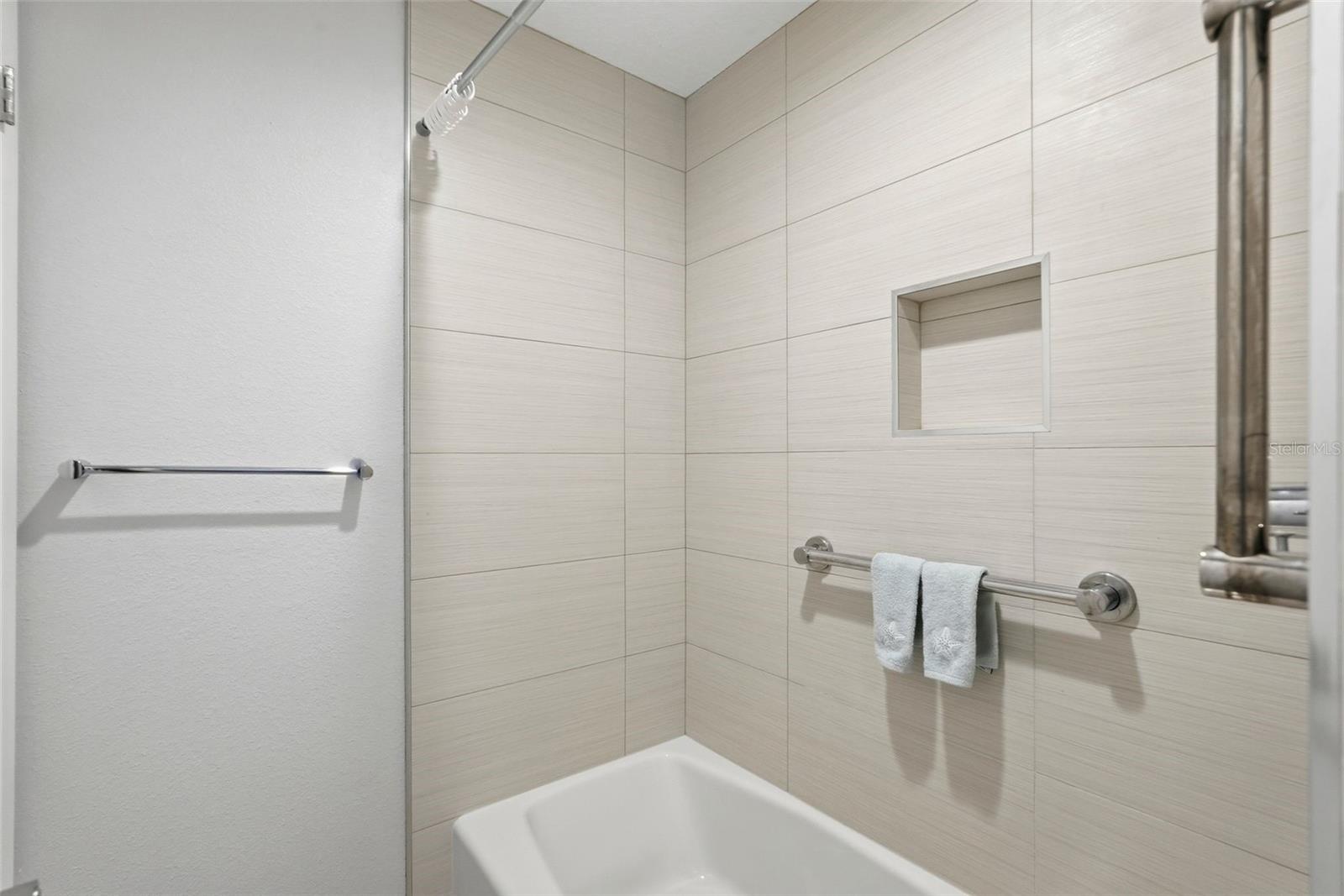 BLUFFS FIRST ADD THE - Residential