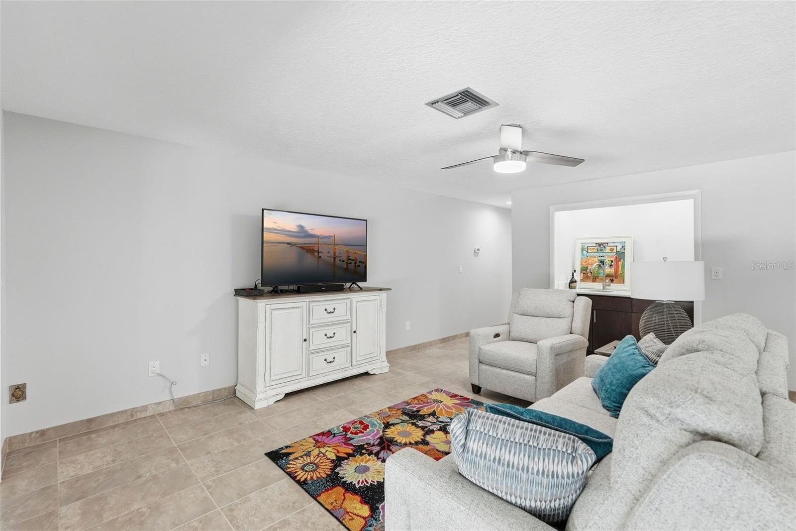 BLUFFS FIRST ADD THE - Residential