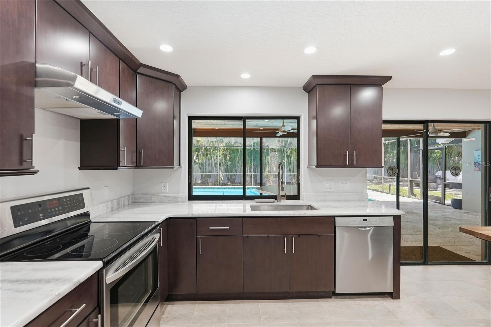 BLUFFS FIRST ADD THE - Residential