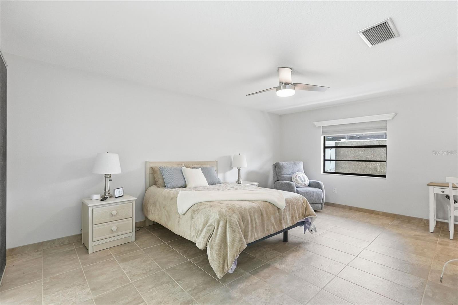 BLUFFS FIRST ADD THE - Residential