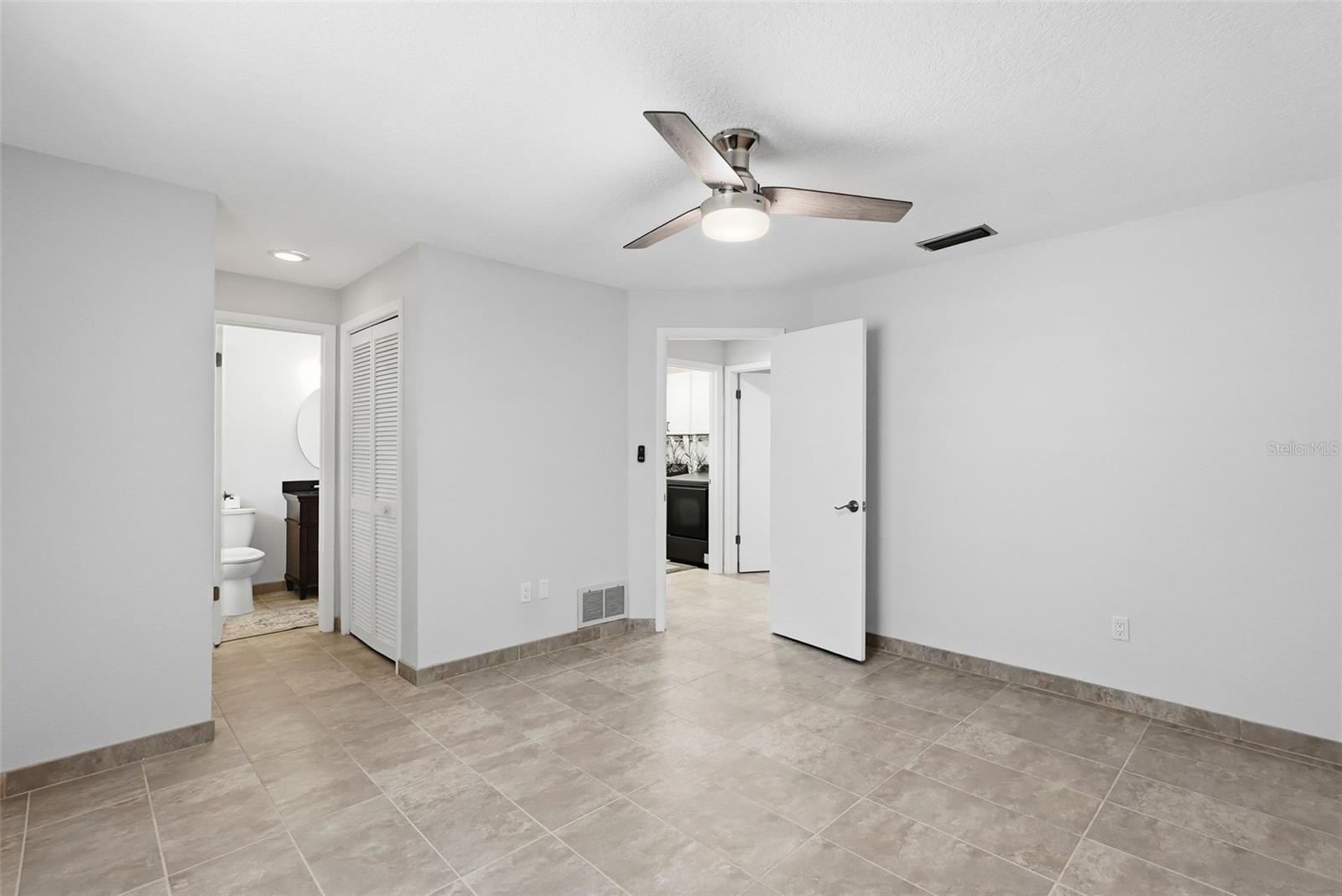 BLUFFS FIRST ADD THE - Residential