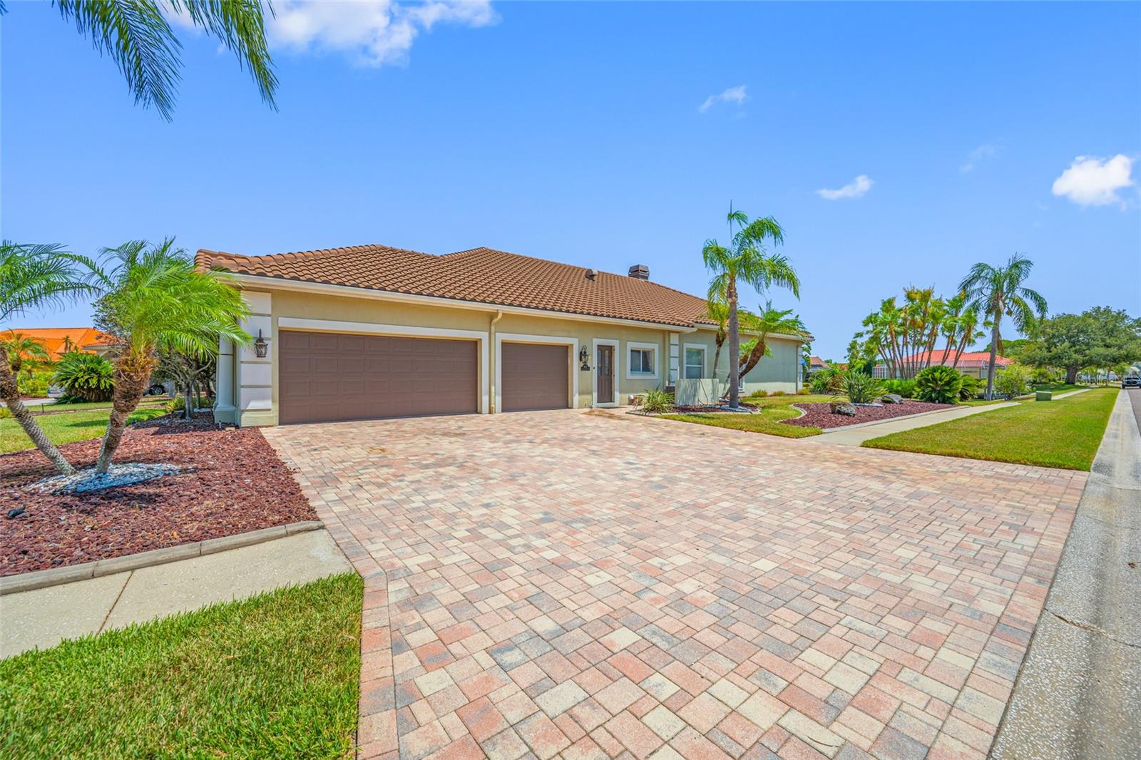 BAYPORT VILLAGE - Residential