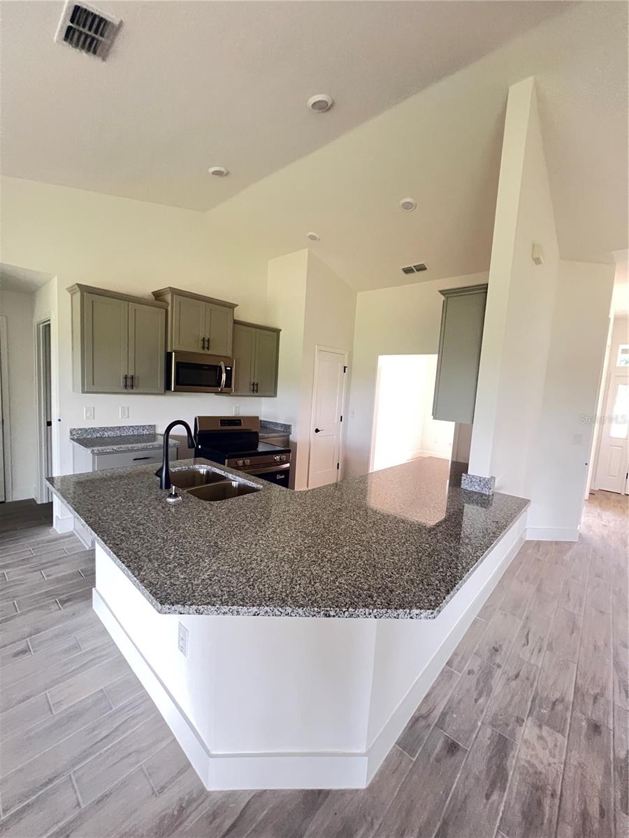 HILL COUNTRY ESTATES - Residential