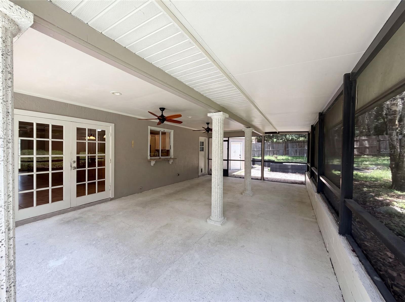 LAKE MARY WOODS - Residential