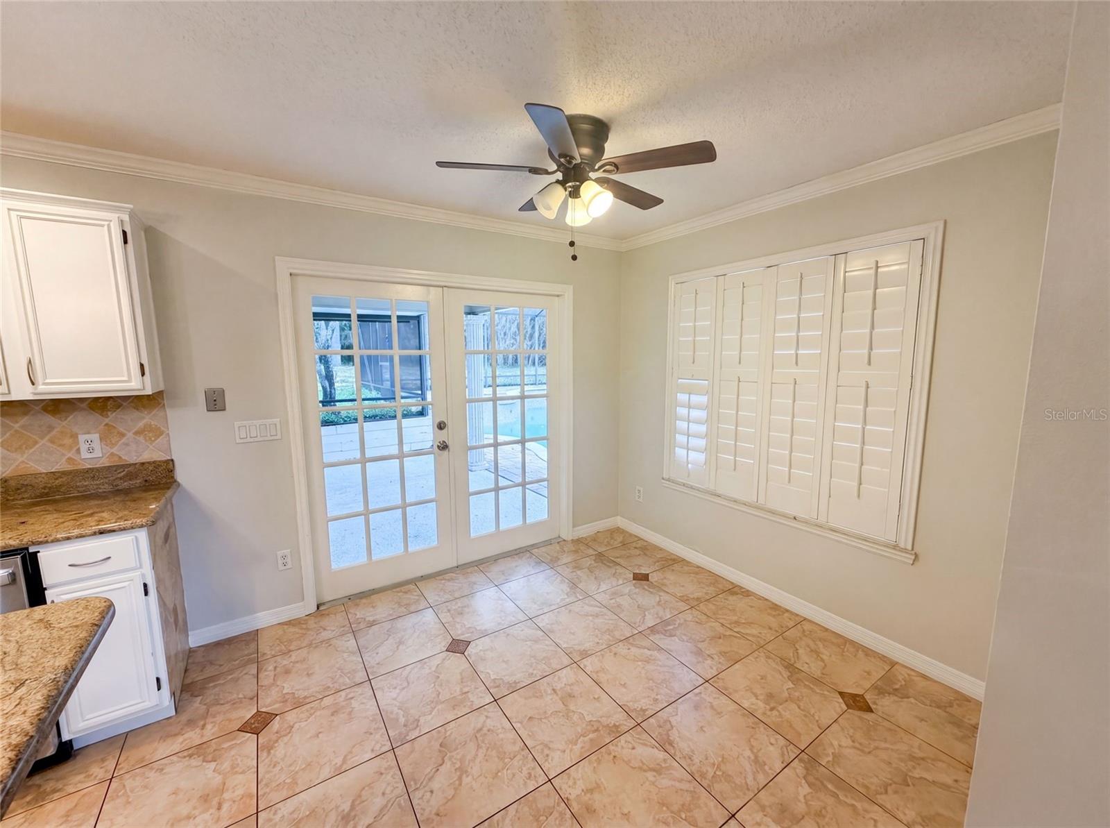LAKE MARY WOODS - Residential