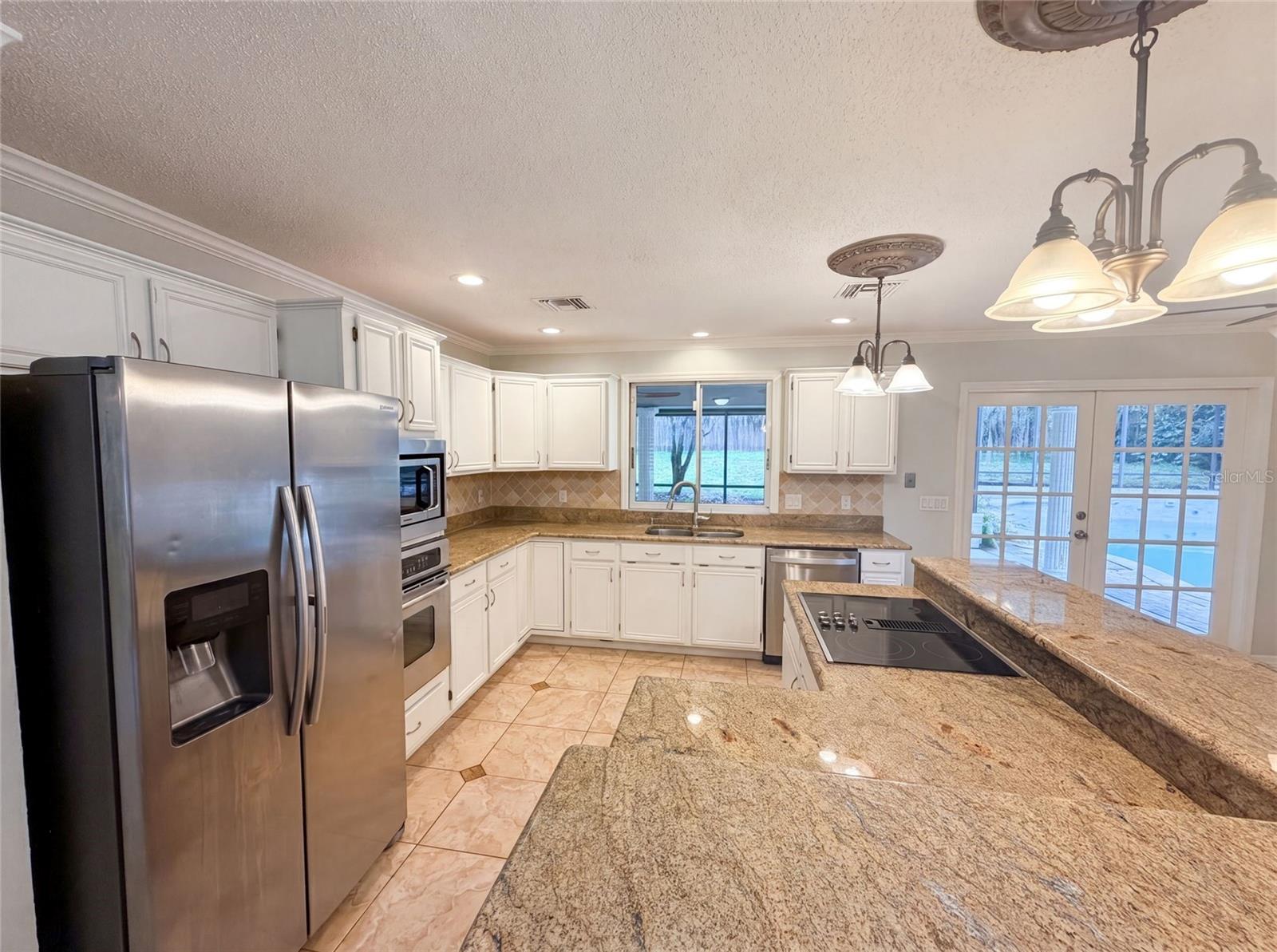 LAKE MARY WOODS - Residential