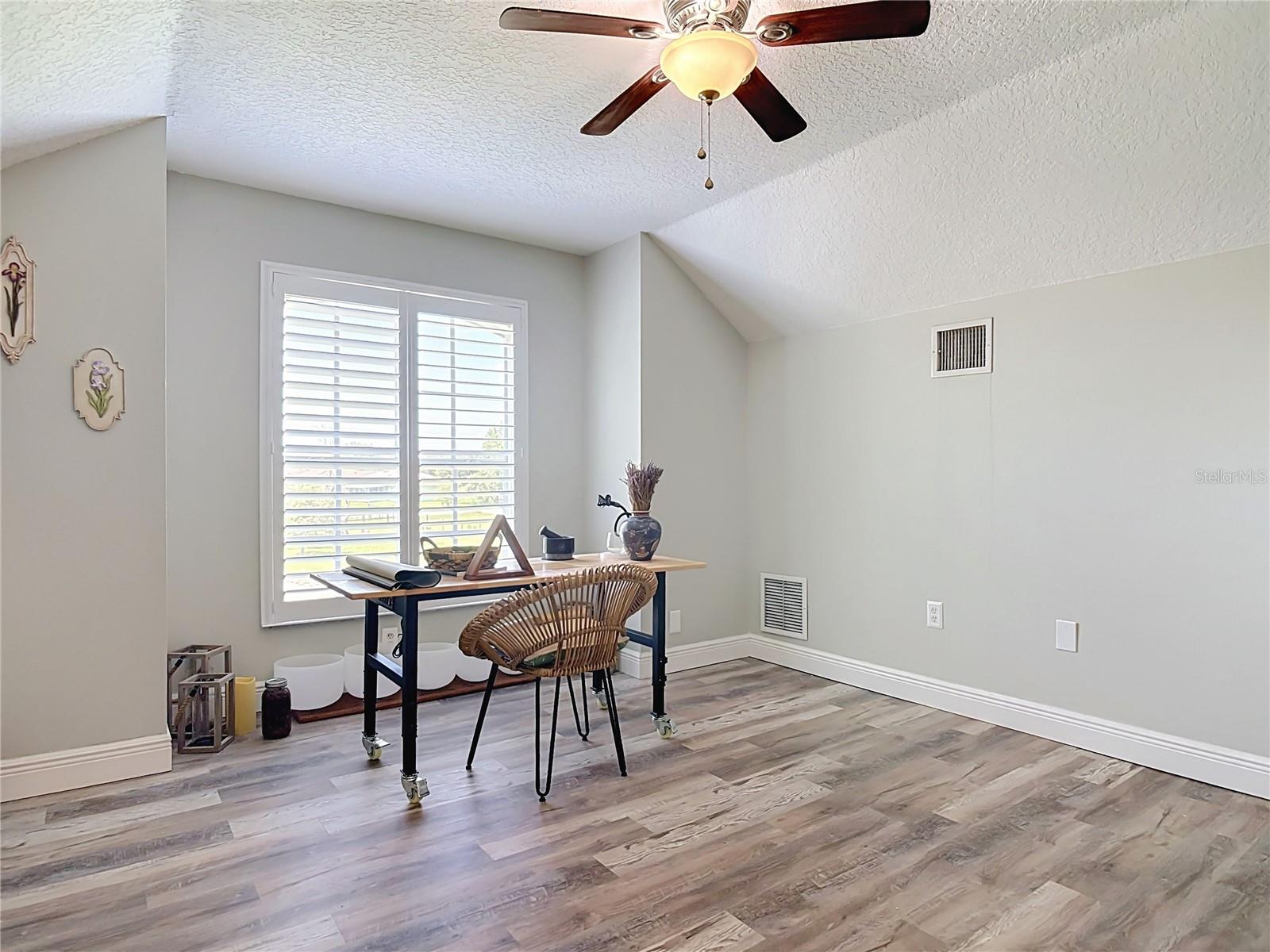 LEXINGTON TRLS - Residential