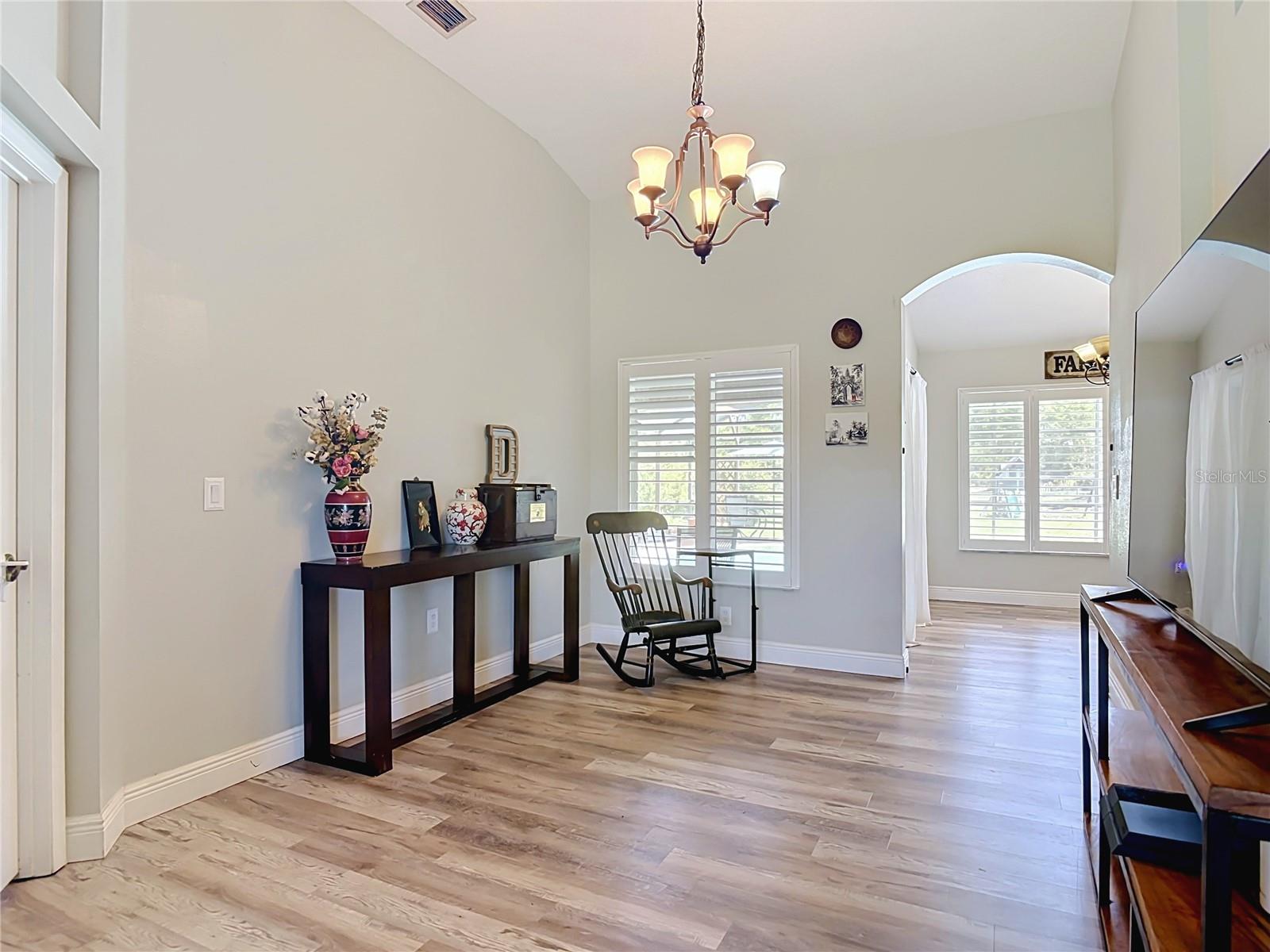 LEXINGTON TRLS - Residential