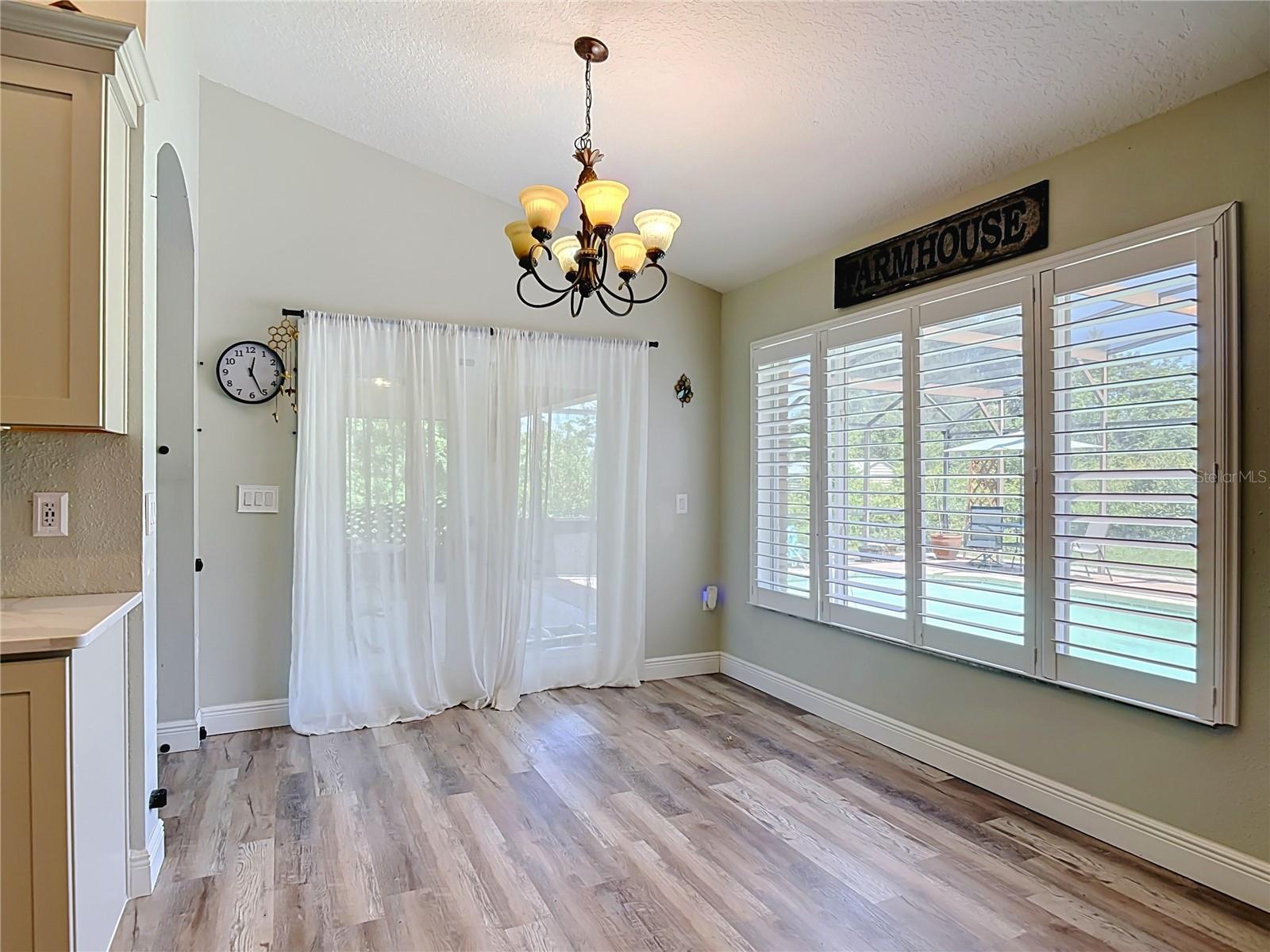 LEXINGTON TRLS - Residential