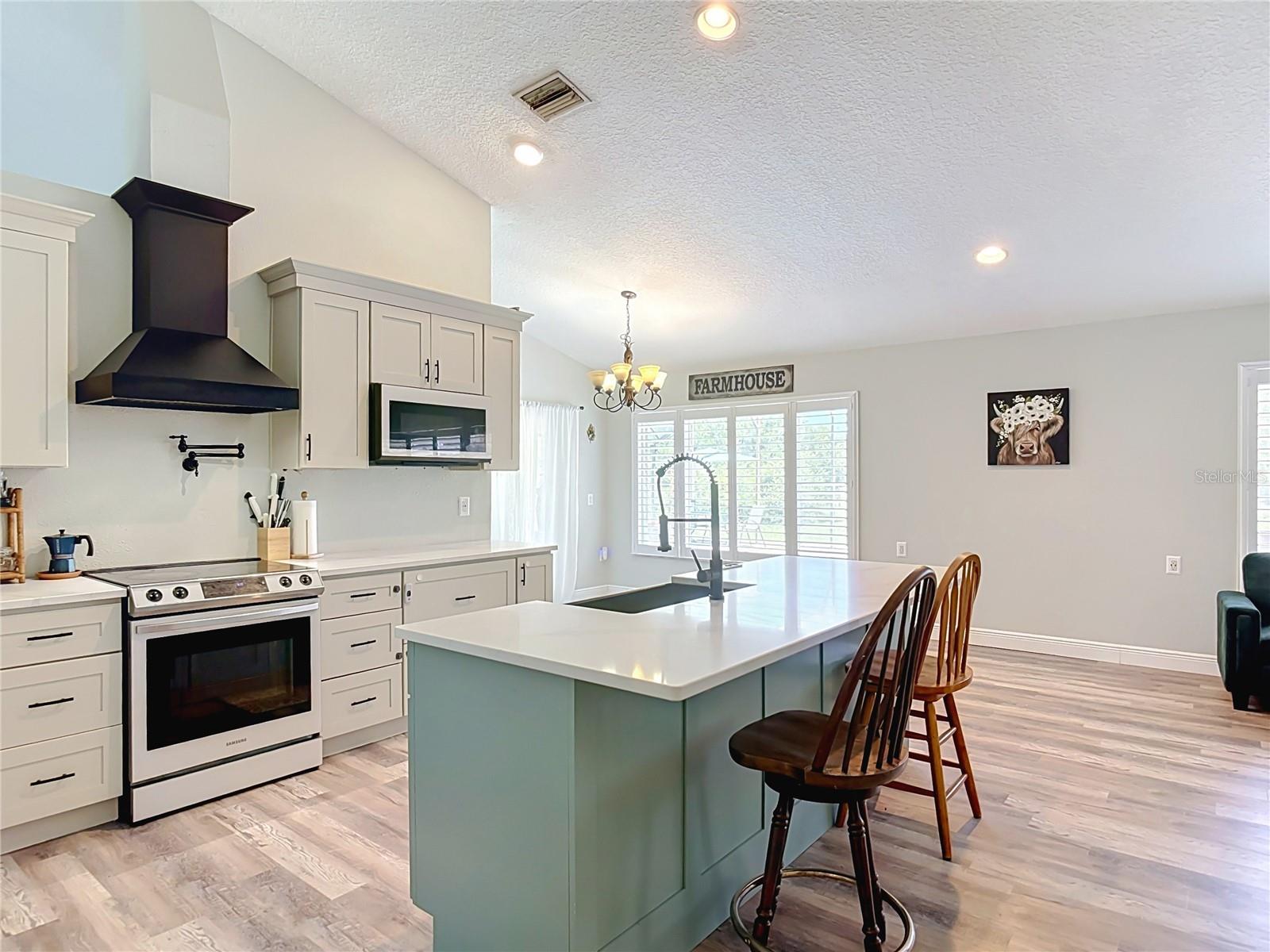 LEXINGTON TRLS - Residential