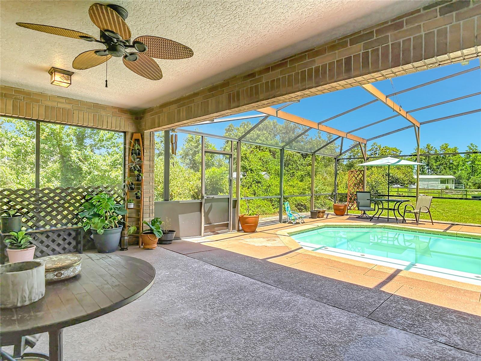 LEXINGTON TRLS - Residential