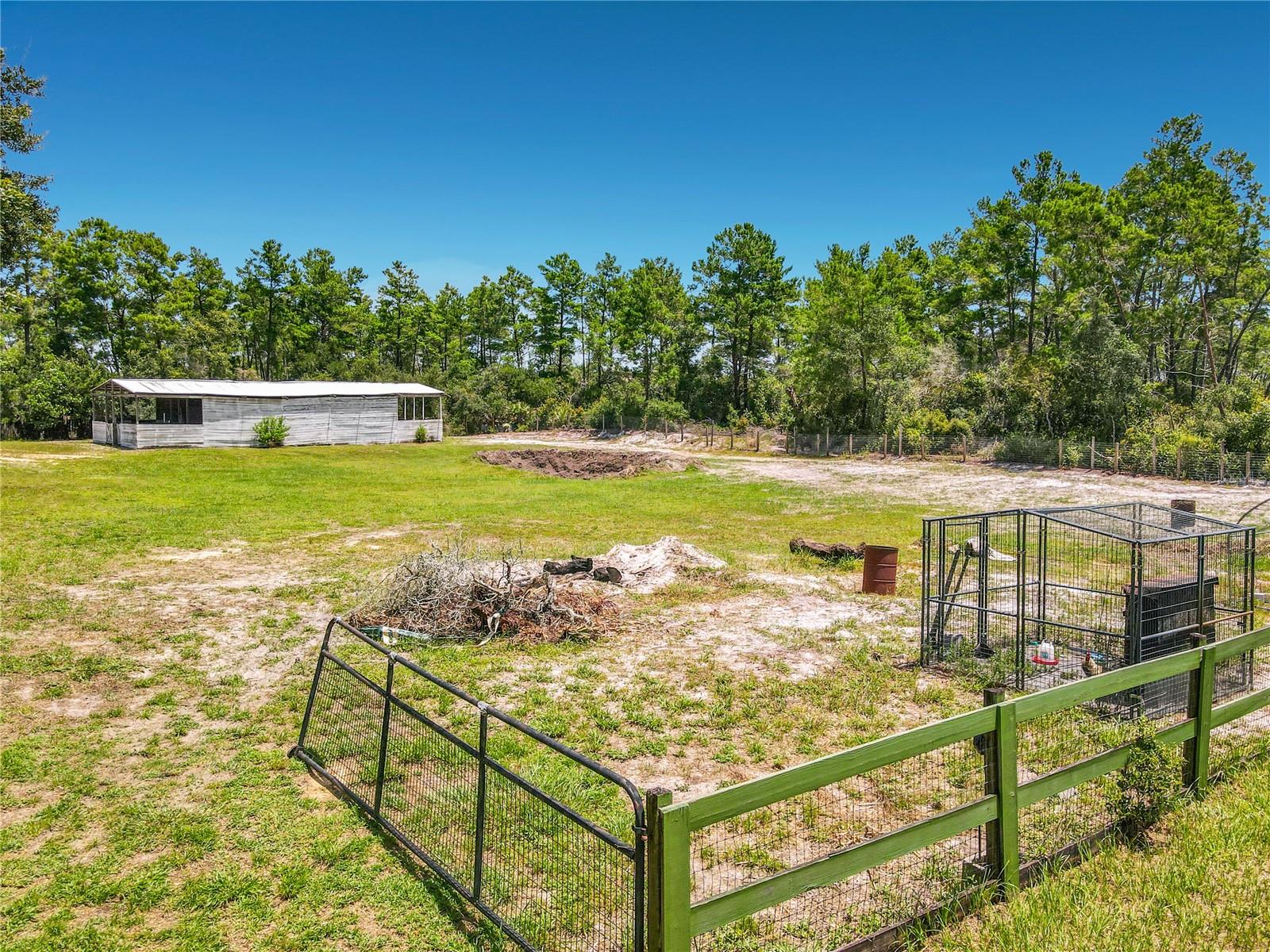 LEXINGTON TRLS - Residential