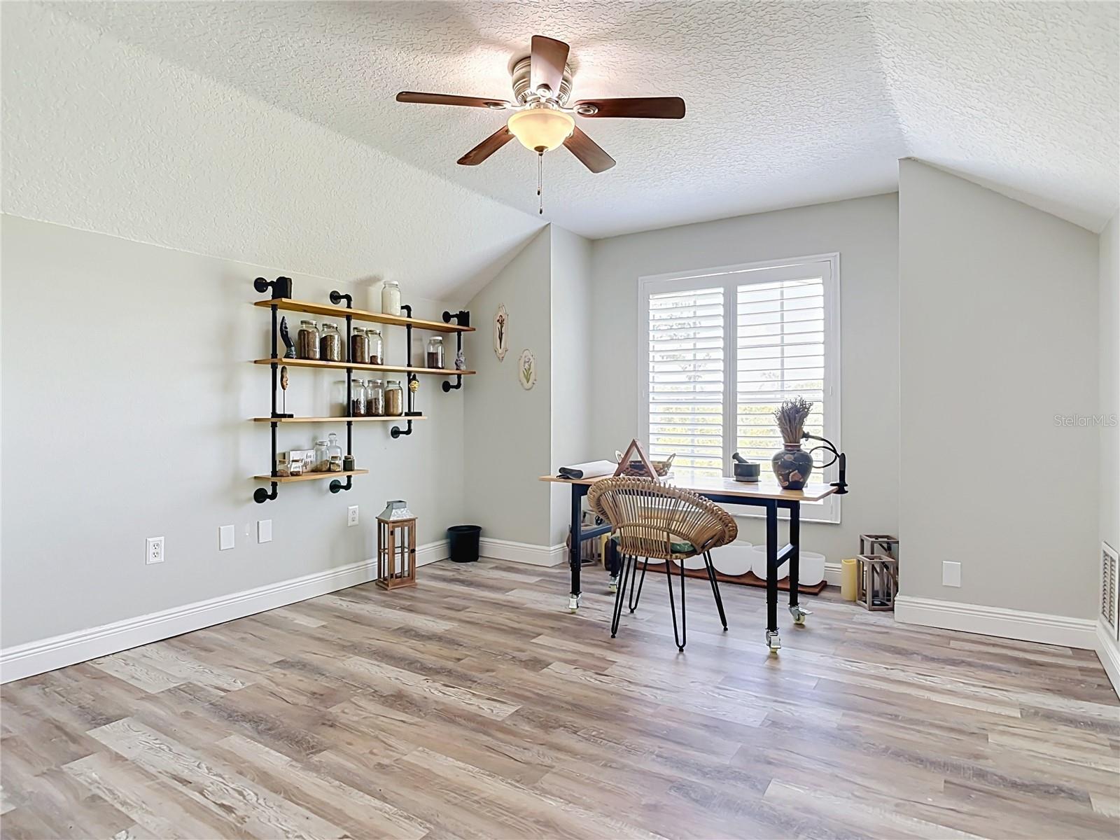 LEXINGTON TRLS - Residential