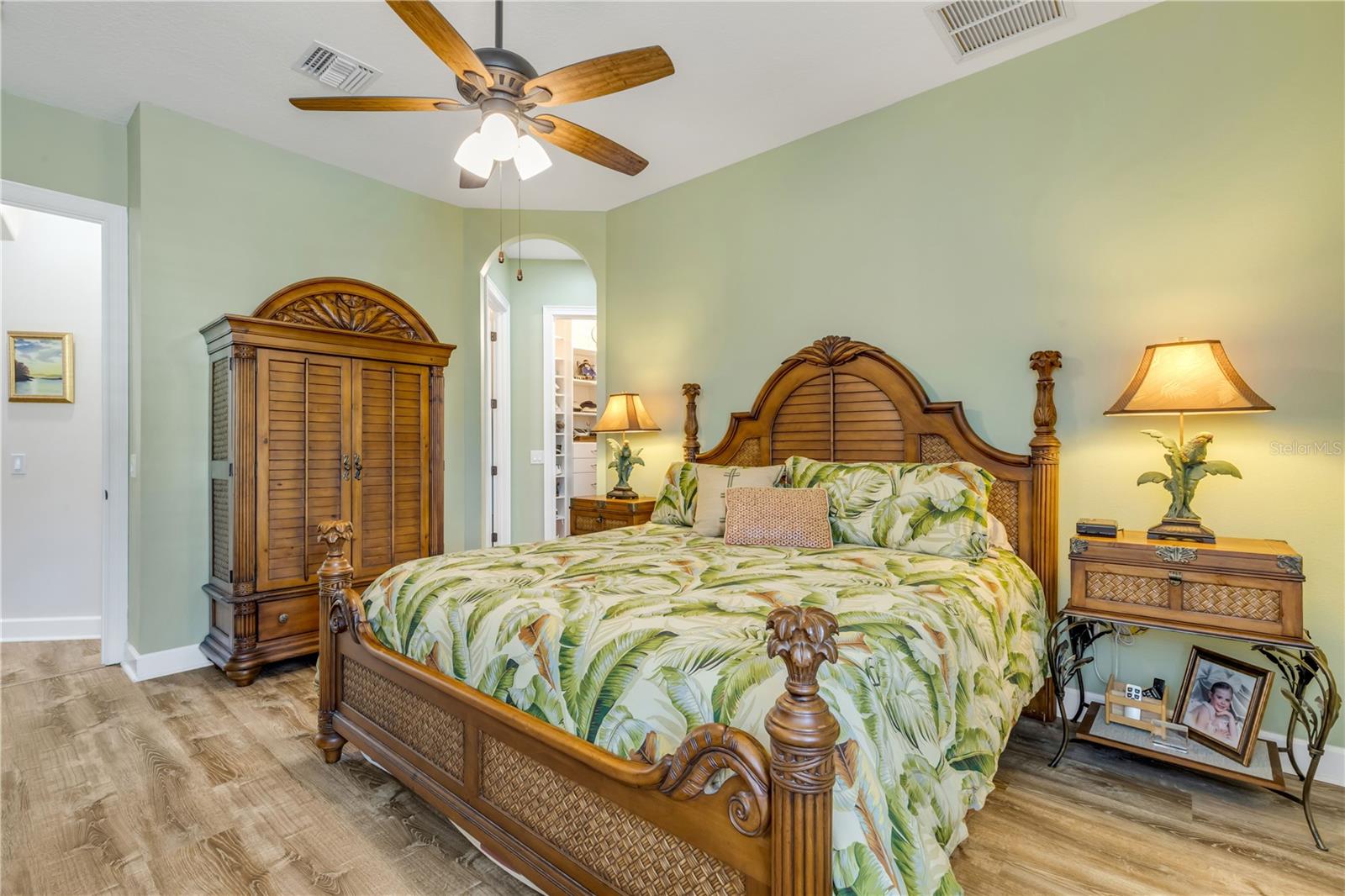 TIFFANY HOMES AT VENETIAN BAY - Residential