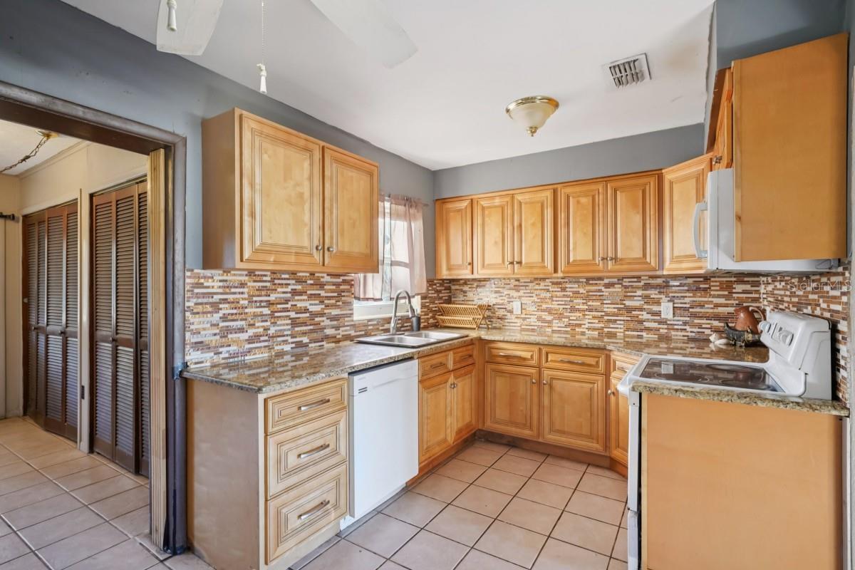 HILLDALE HEIGHTS OF BRANDON - Residential