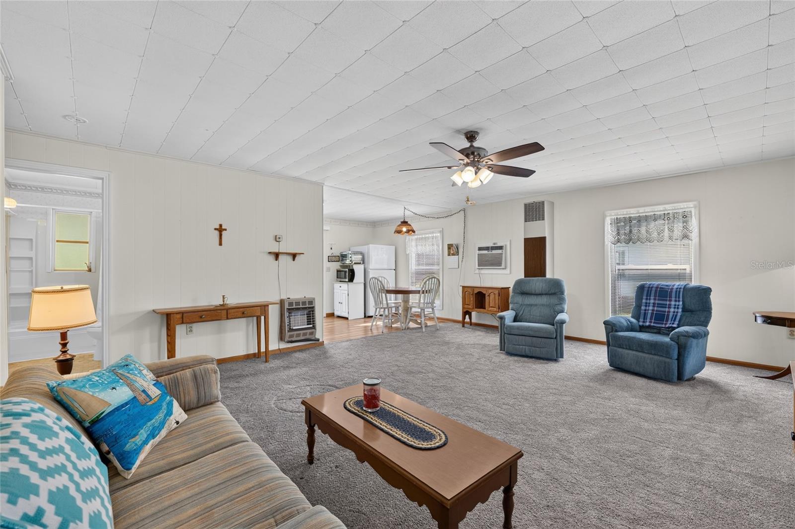 GRANDIN LAKE SHORES - Residential