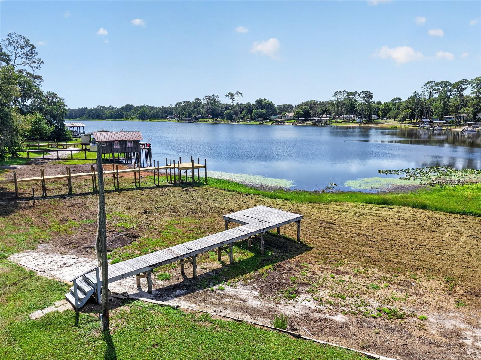 GRANDIN LAKE SHORES - Residential
