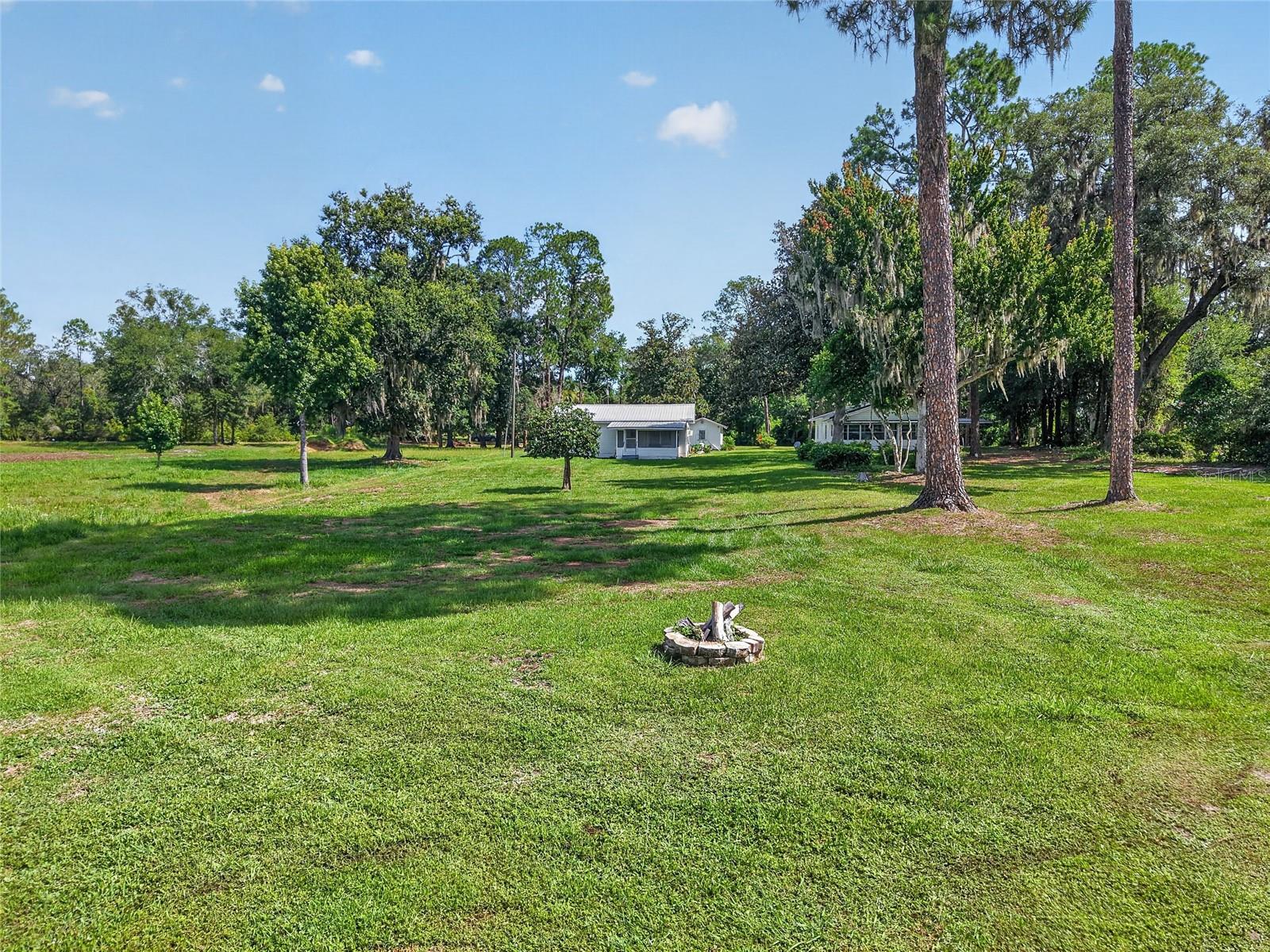 GRANDIN LAKE SHORES - Residential