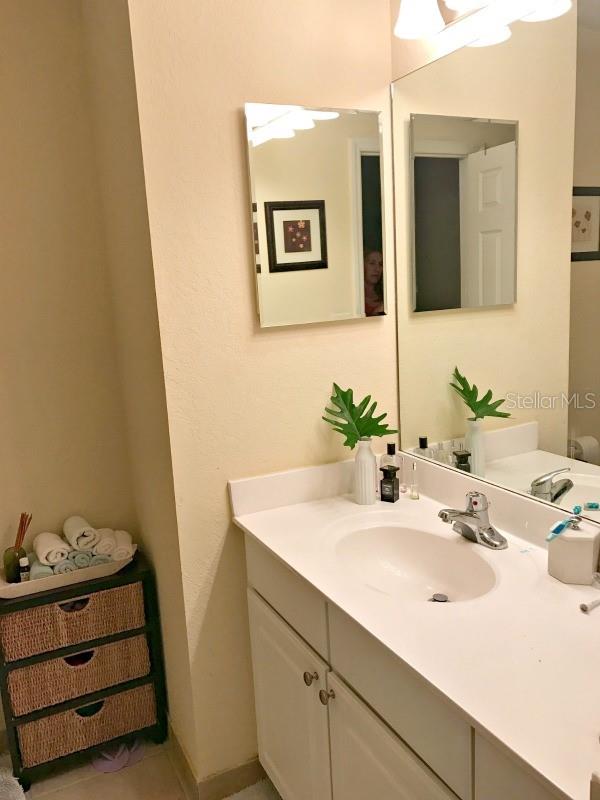 CORDOBA AT BEACH PARK A CONDOM - Residential Lease