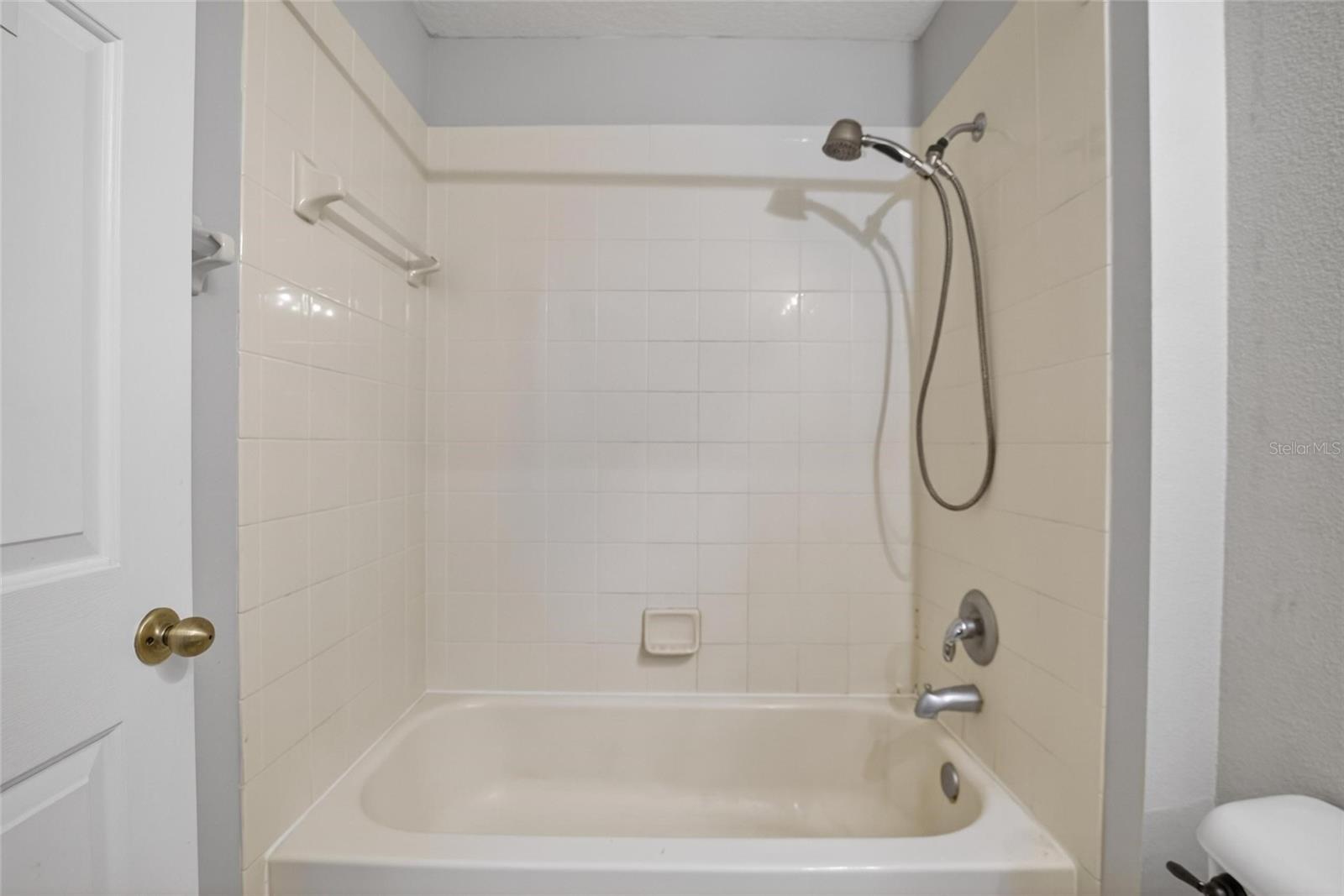 LAKESIDE TR A1 - Residential