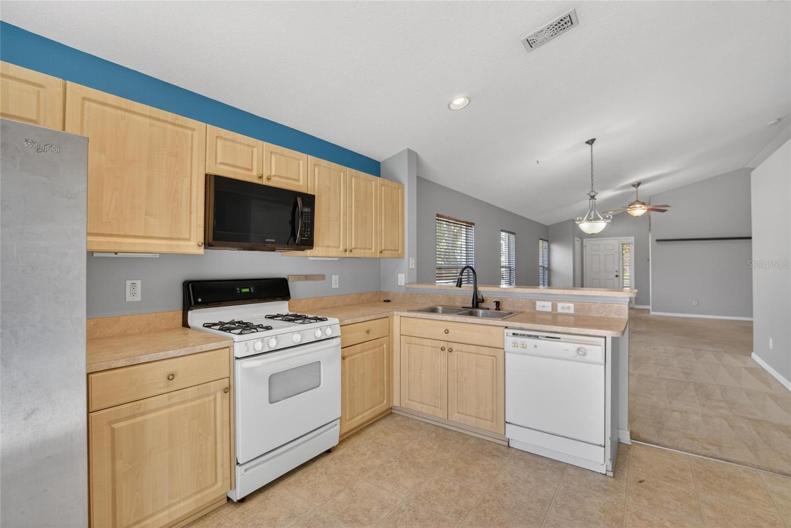 LAKESIDE TR A1 - Residential