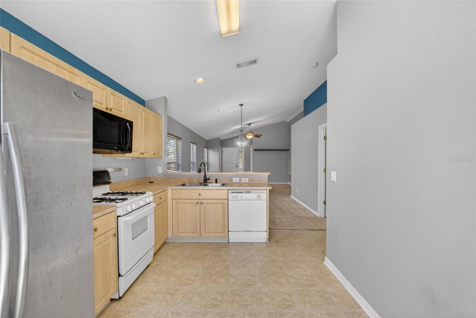 LAKESIDE TR A1 - Residential