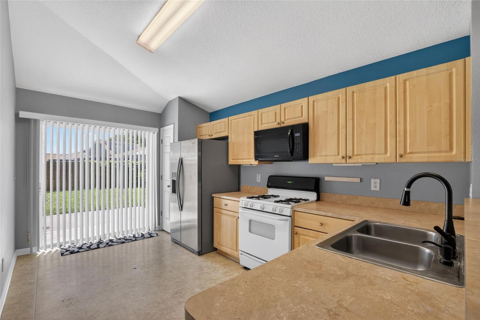 LAKESIDE TR A1 - Residential