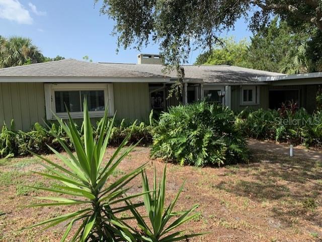 Wonderful location single family pool home on quiet street.  Bay is so close you can easily enjoy the Bay front minutes away on adjoining UPLANDS. Plenty of room to move around. One car garage best for storage and laundry hookup covered car port for one.  Plenty of mature trees and lush landscape.  No deed restrictions only county restrictions.  Owner pays for pool care.  Tenant responsible for lawn care. 
Water is included, tenant pays electric. You will love the dead end street, the huge yard wonderful for you favorite pet.  Newer windows, plenty of remodeled homes on the street.  Close to downtown.  Ready for move in there is exterior improvements being made now.  Tenant can stay multiple years if desired.