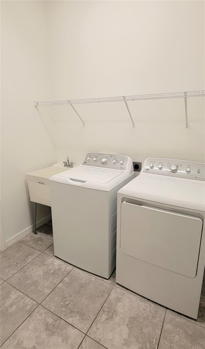 MAGNOLIA AT WESTSIDE - Residential Lease