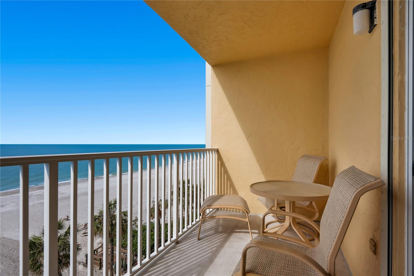 LONGBOAT BEACH HOUSE - Residential