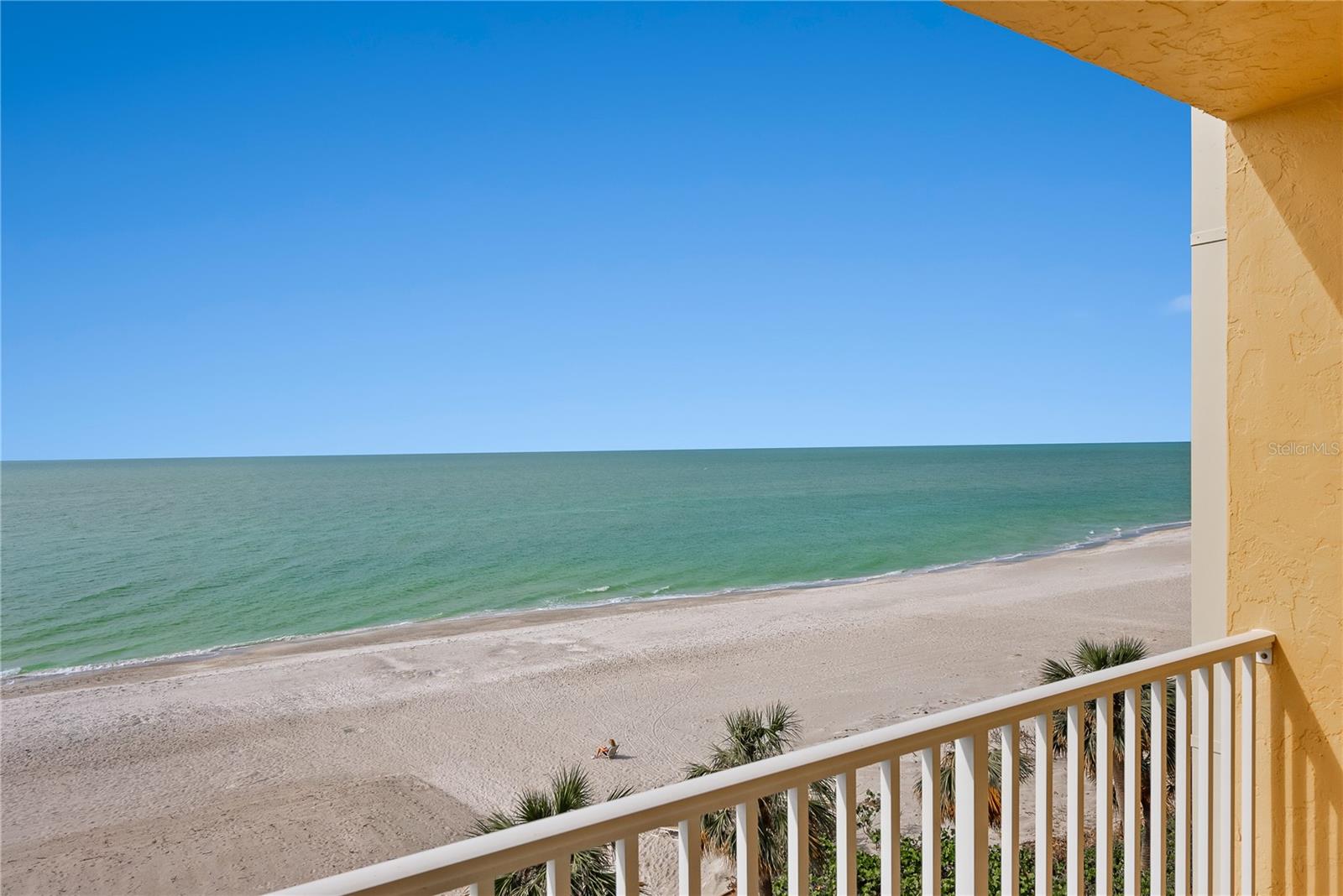 LONGBOAT BEACH HOUSE - Residential
