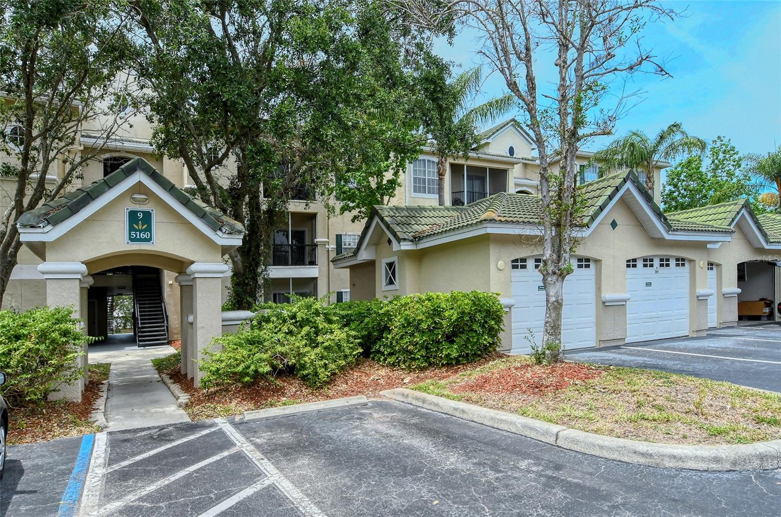 SERENADE ON PALMER RANCH - Residential