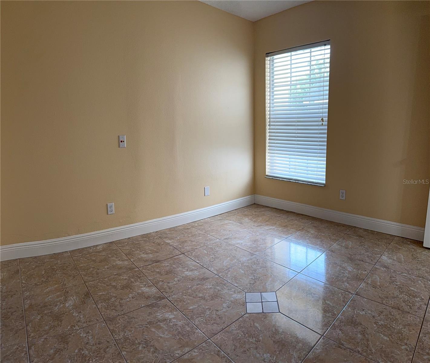 RIO PINAR LAKES UNIT 4 - Residential