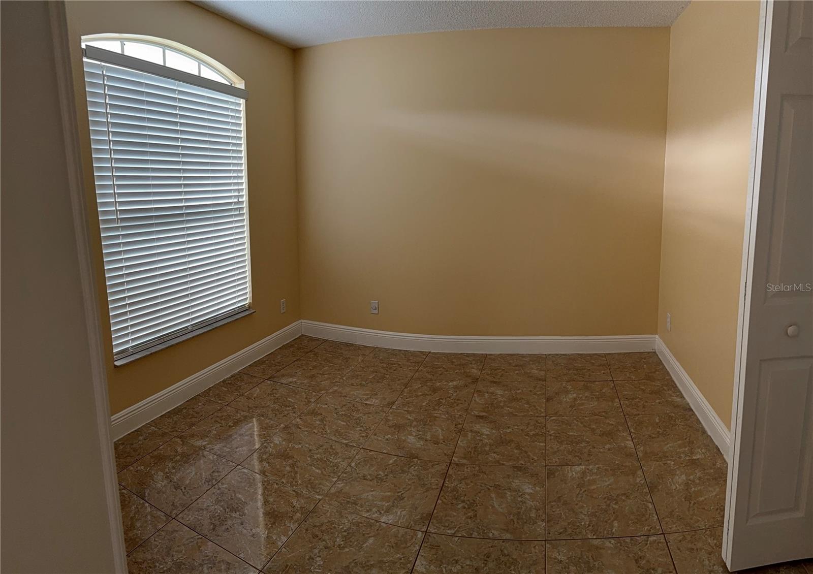 RIO PINAR LAKES UNIT 4 - Residential